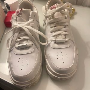 Size 9 - Nike Air Force 1 Pixel White W